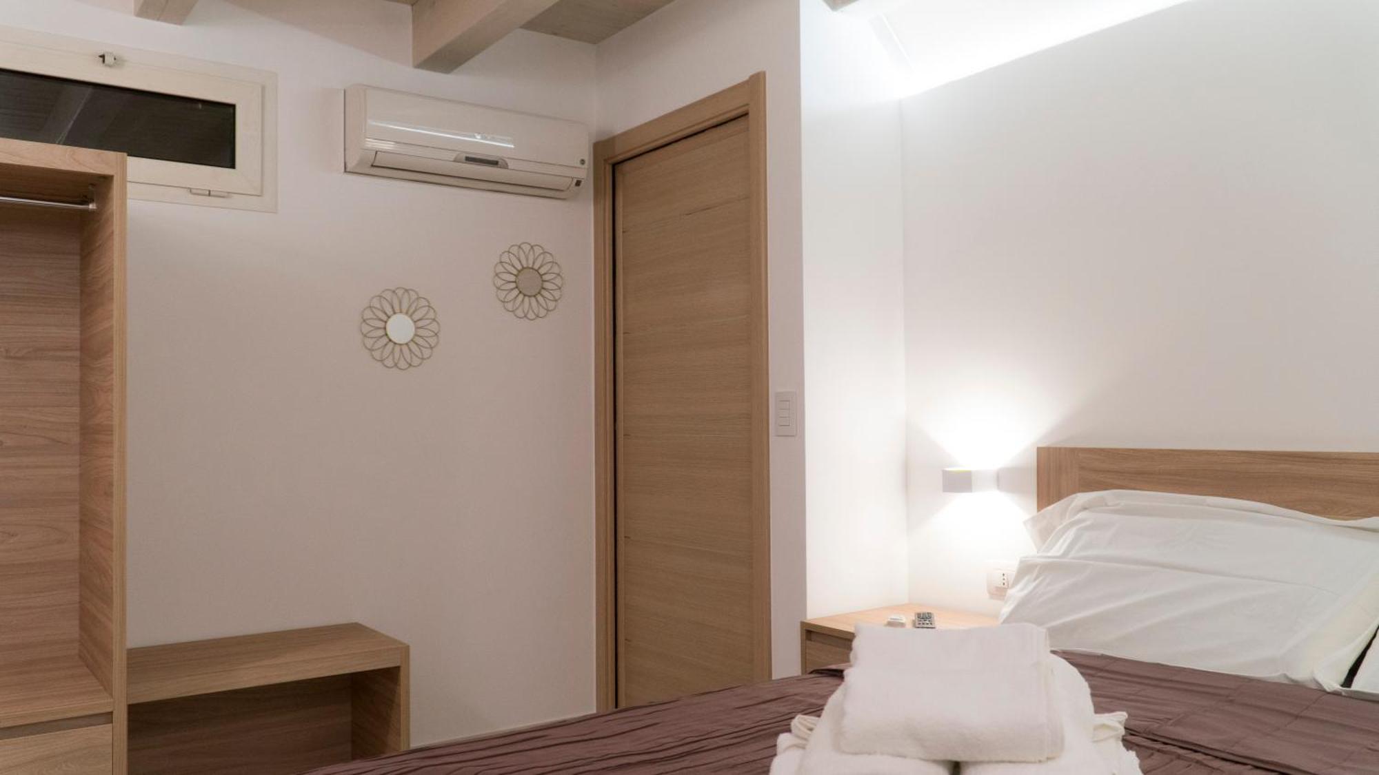 More Apartments Il Ferrarese2 Bari Rom bilde
